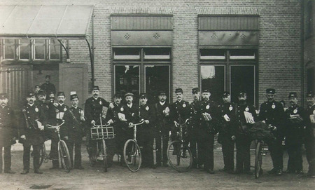 Postbezorgers, ca. 1920