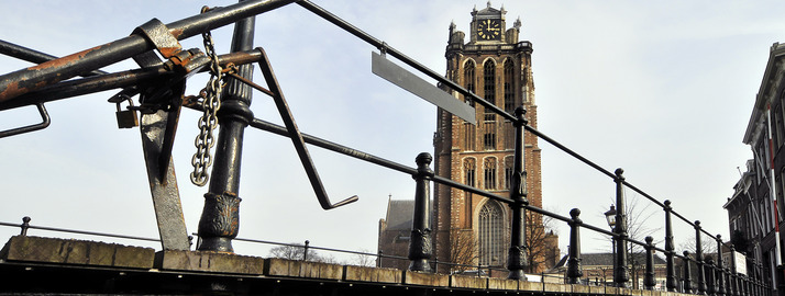 Grote Kerk vanaf Lange Gelderse kade